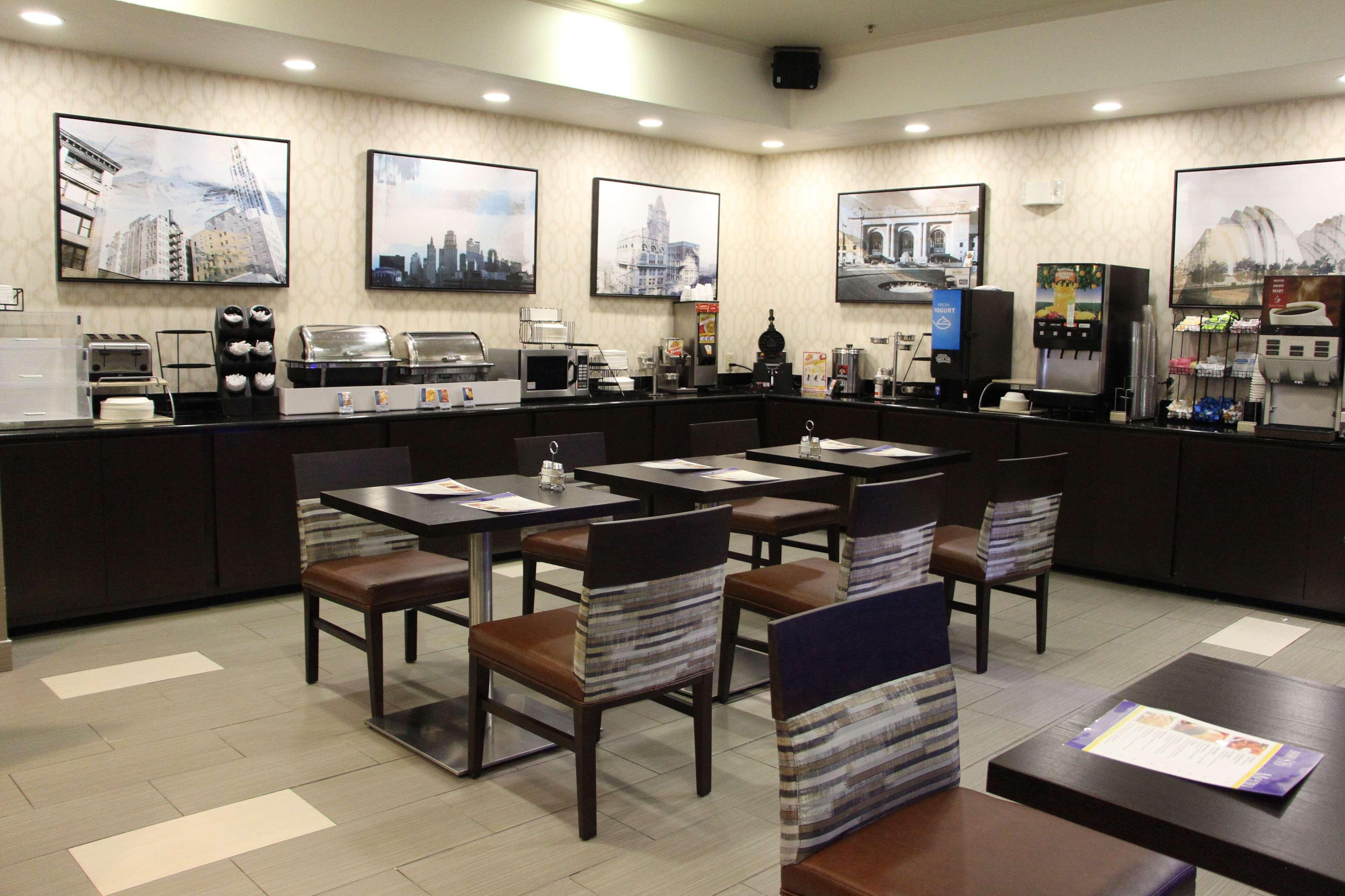Best Western Plus Kansas City Airport - Kci East מראה חיצוני תמונה
